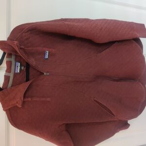 Patagonia Burgundy Quilted Zip Up Hoodie Medium